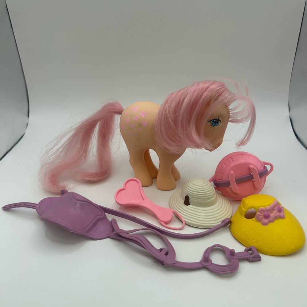 My Little Pony G1 Peachy + Original Pretty Parlor Accessories 1982 Hasbro